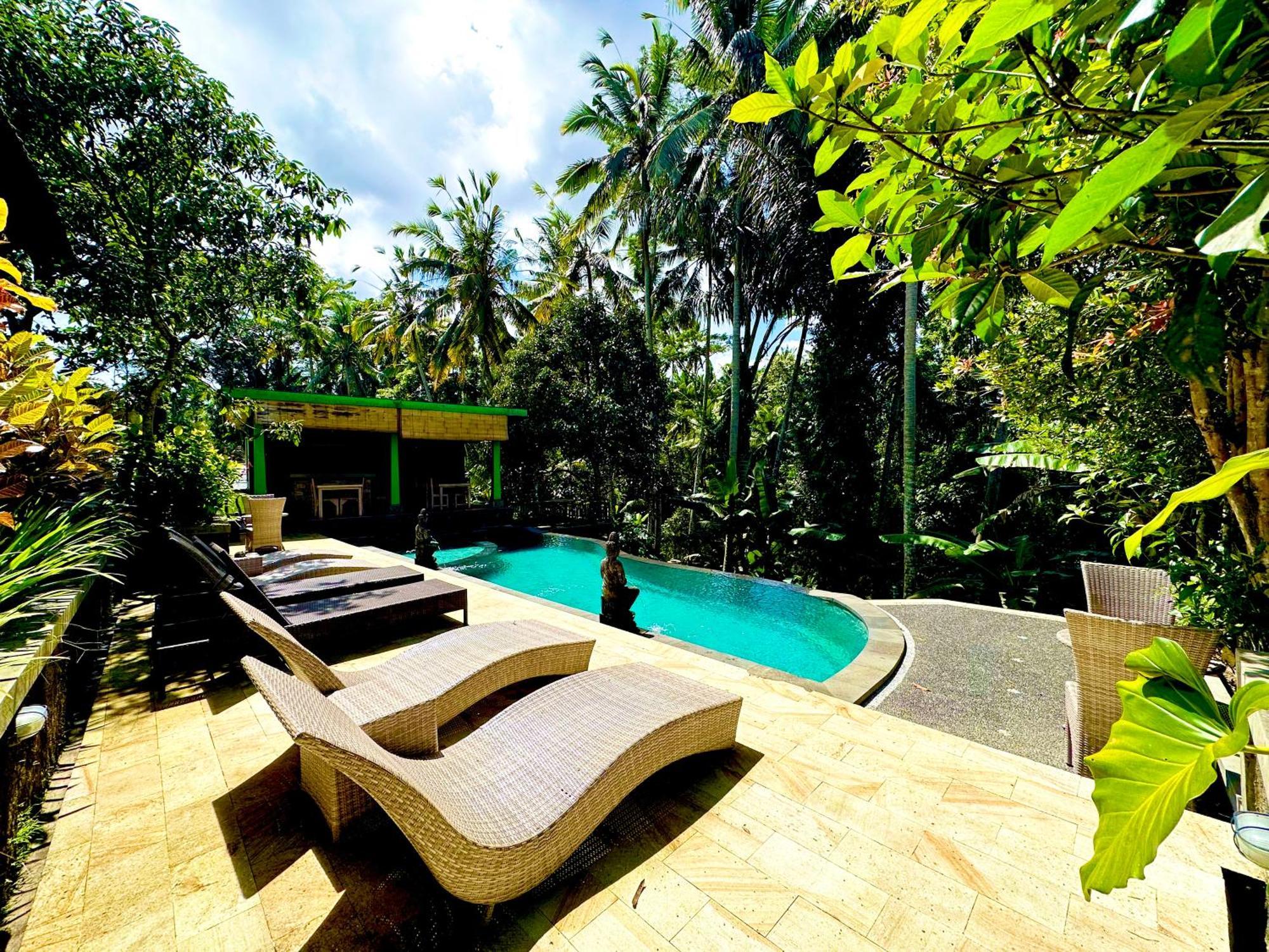 Dupa Ubud Villa Esterno foto
