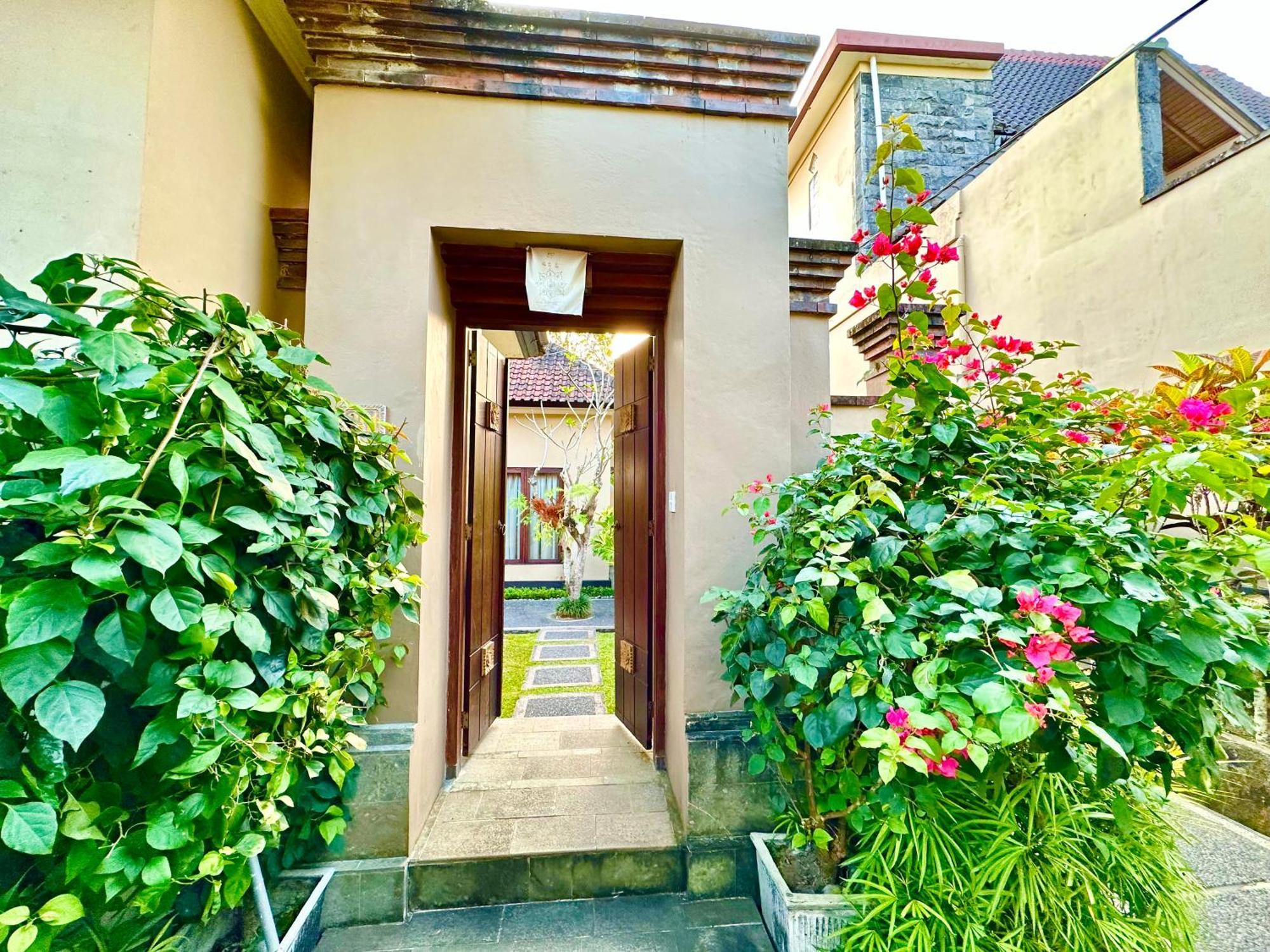 Dupa Ubud Villa Esterno foto