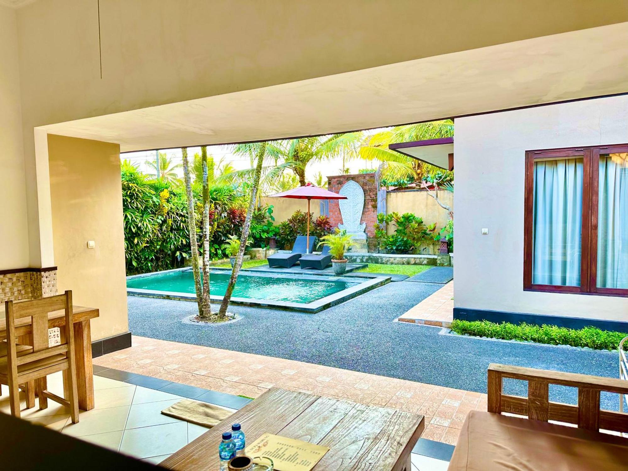 Dupa Ubud Villa Esterno foto