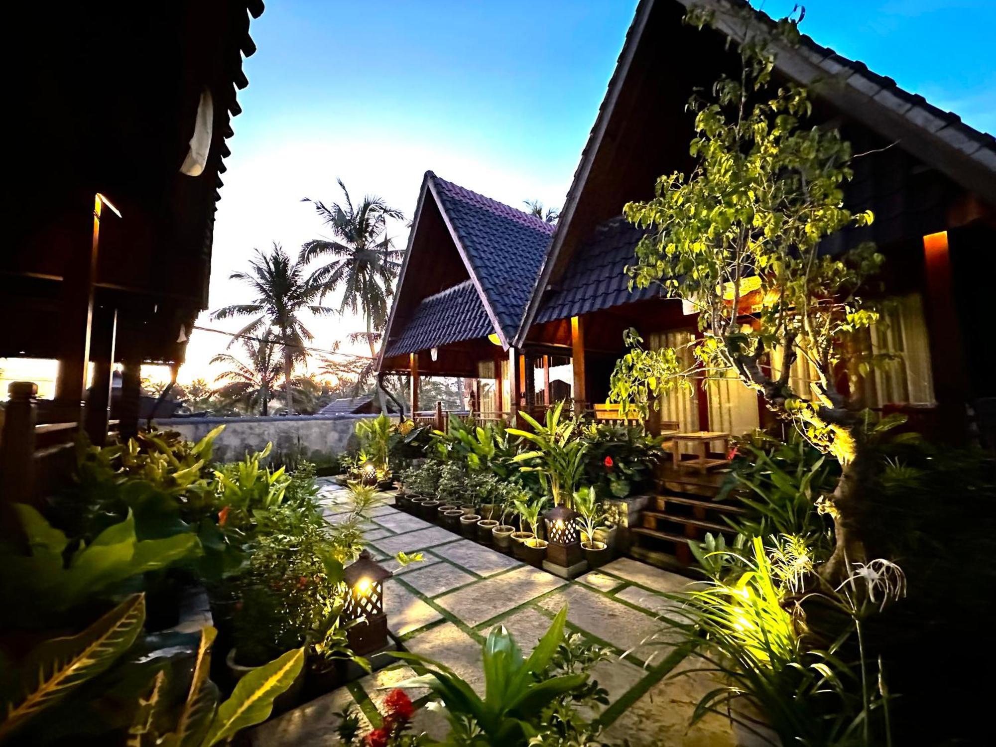 Dupa Ubud Villa Esterno foto